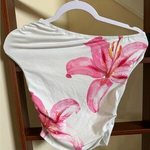 SHEIN White Camisole with Pink Floral Lily Print